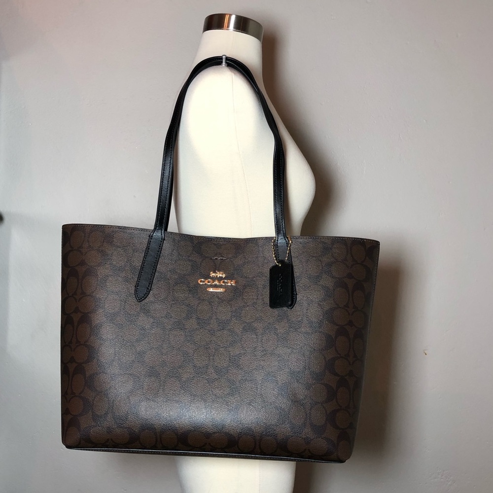 🎄🎁 Coach signature avenue tote - Picture 7 of 7